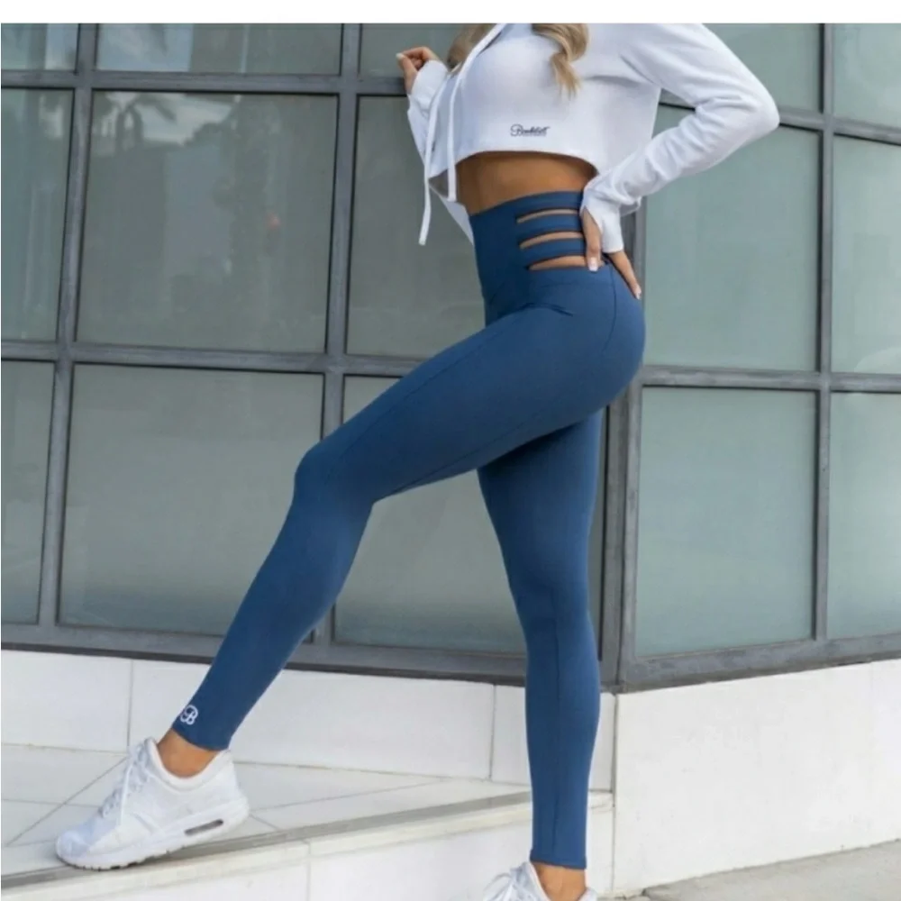 Bombshell Sportswear Savage Leggings - Picture 2 of 9